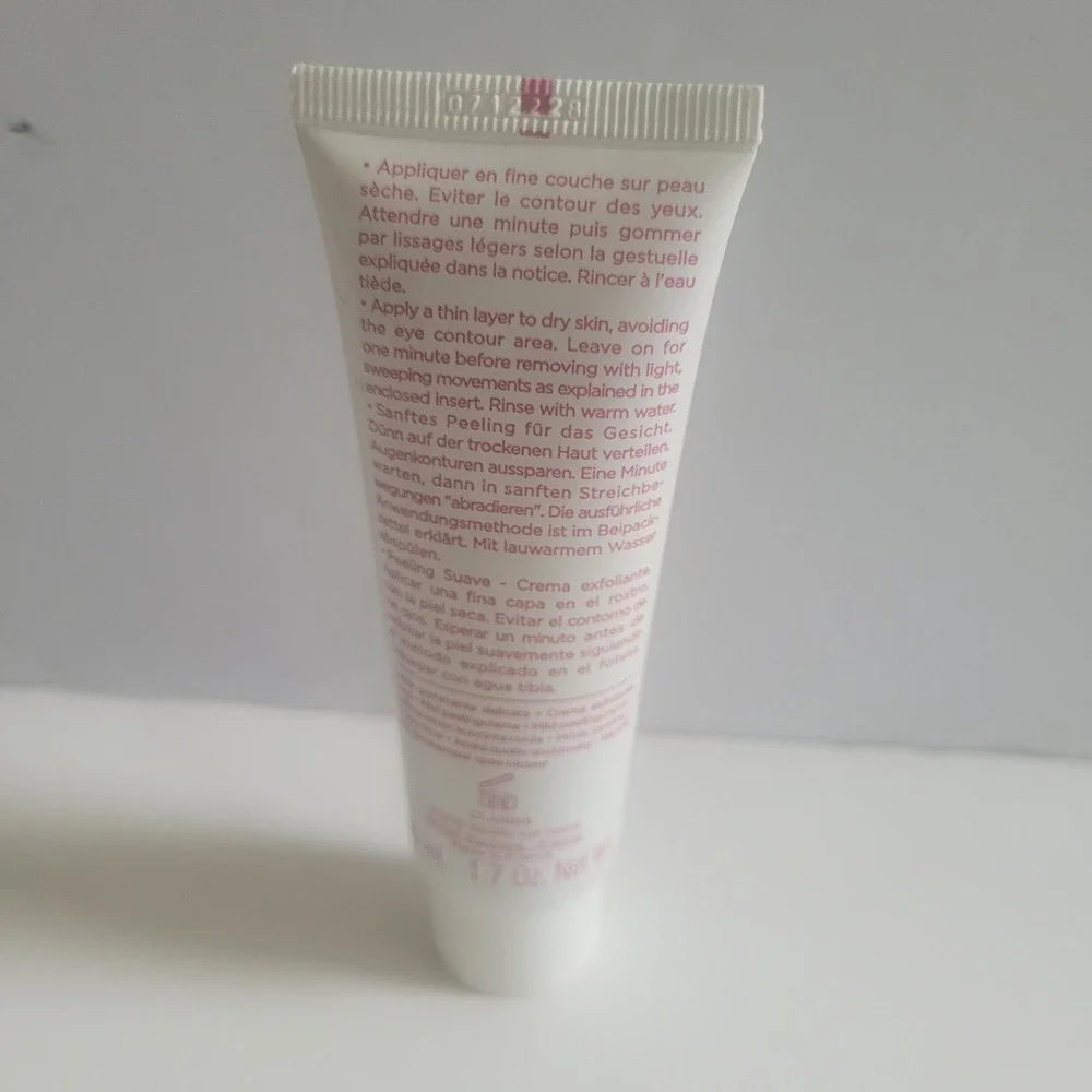 Clarins Gentle Peeling Smooth Away Cream with Primrose Extract 1.7 oz 50ml NEW